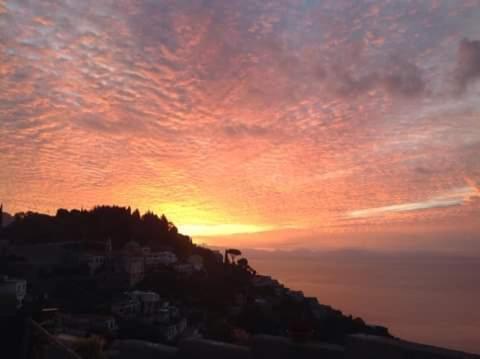 La Villa Di Enzo Casa Vacanze Con Vista Mare Amalfi Ngoại thất bức ảnh